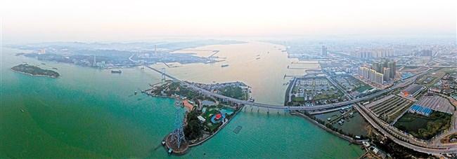 Qilou arcade buildings in Shantou's old commercial port area.
