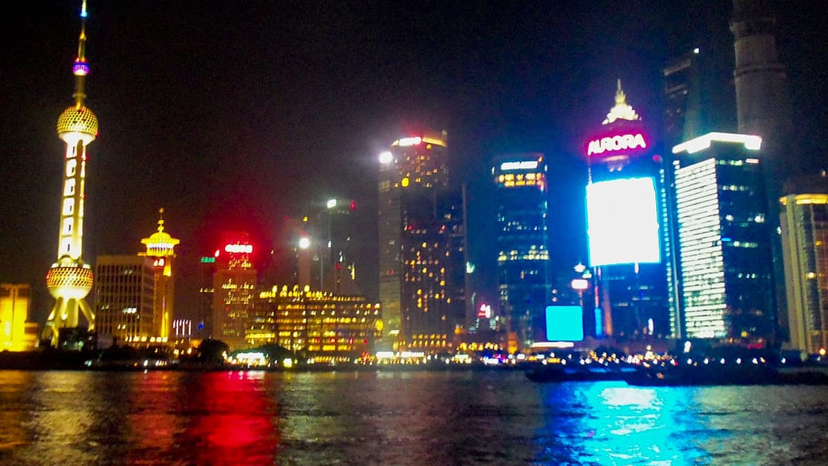 Shanghai skyline, Bund buildings, and Oriental Pearl Tower at night